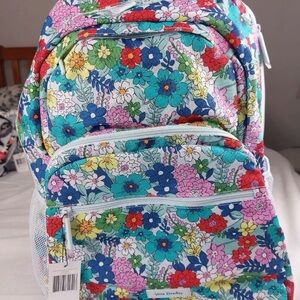 Vera Bradley Lighten Up Essentials Large Backpack Far Out Floral NWT 23715 U67
